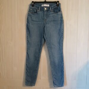 Levi Strauss Women's W26 L30 Mid Rise Skinny Casual Blue Jeans